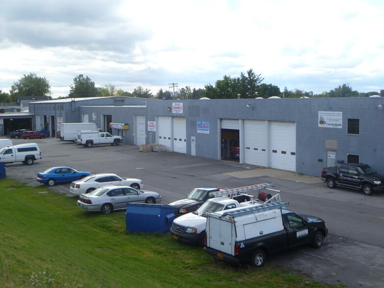 More Photos Of 1560 Harlem Rd, Cheektowaga Warehouse For Lease