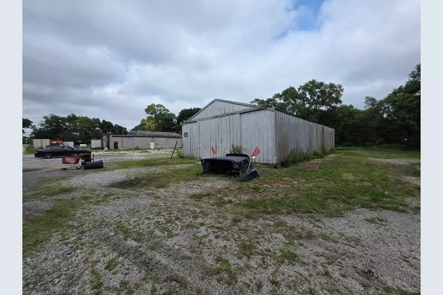 More Photos Of 3777 Vermont St, Gary Industrial For Sale