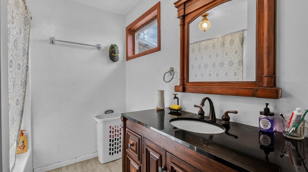 More Photos Of 110 W 2nd St N, Ladysmith General Retail For Sale