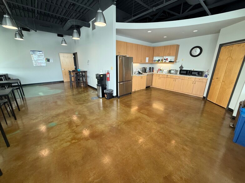 More Photos Of 909 Ridgebrook Rd, Sparks Medical For Sale