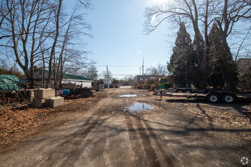 More Photos Of 494 Montauk Hwy, East Quogue Freestanding For Sale