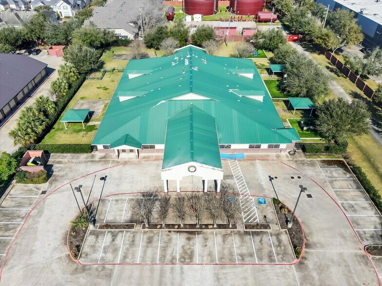 More Photos Of 20417 S University Blvd, Missouri City Schools For Lease