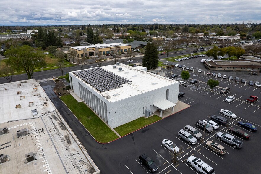 More Photos Of 3185 M St, Merced Medical For Sale