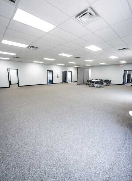 More Photos Of 1120 Toro Grande, Cedar Park Light Distribution For Sale