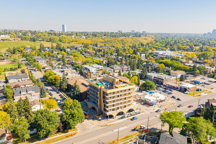 More Photos Of 3416 3 Av NW, Calgary Apartments For Lease