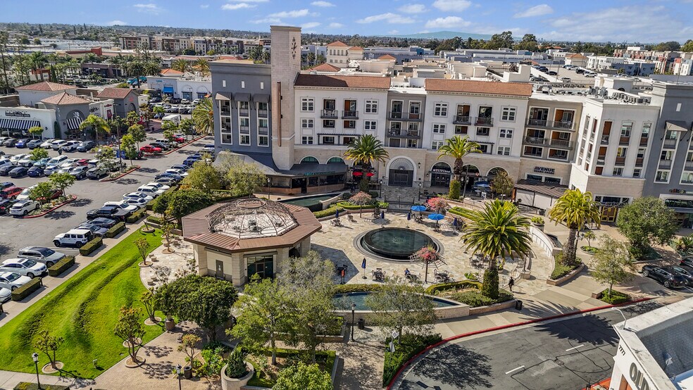 More Photos Of 7521-7631 Edinger Ave, Huntington Beach Apartments For Lease