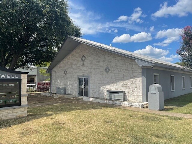 Primary Photo Of 8353 Lake June Rd, Dallas Religious Facility For Sale