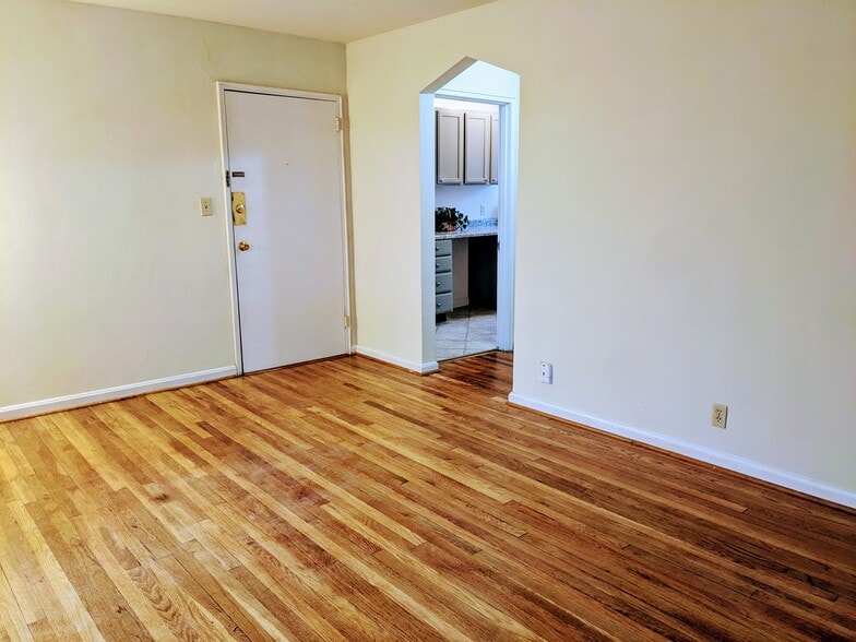More Photos Of 5928 Belmont Ave, Cincinnati Apartments For Sale