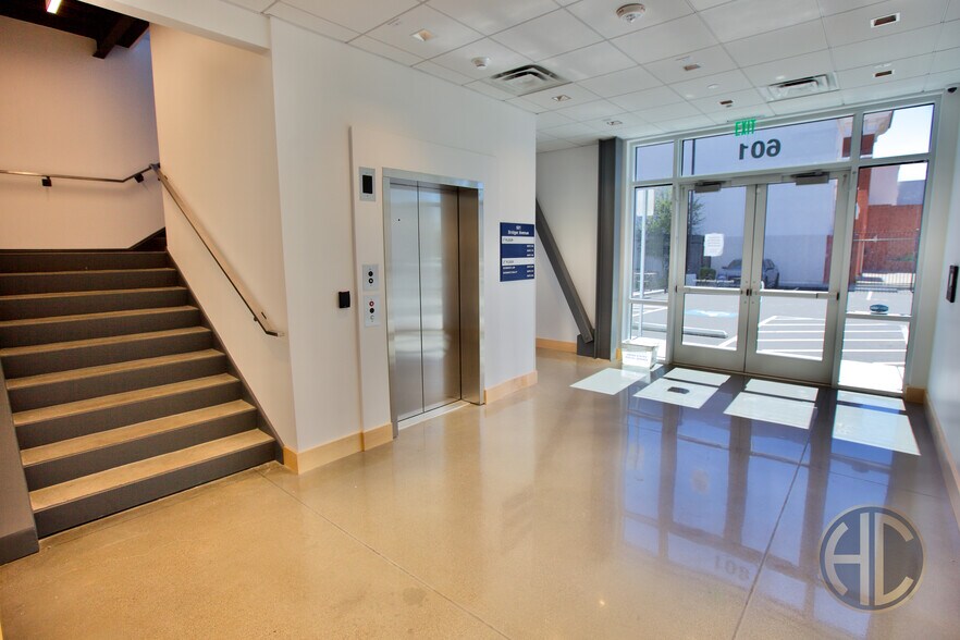More Photos Of 601 E Bridger Ave, Las Vegas Office For Lease