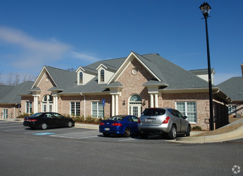 More Photos Of 3296 Summit Ridge Pky, Duluth Office Residential For Lease