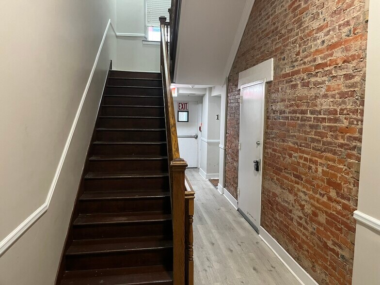 More Photos Of 1206 Walnut St, Philadelphia Multifamily For Sale