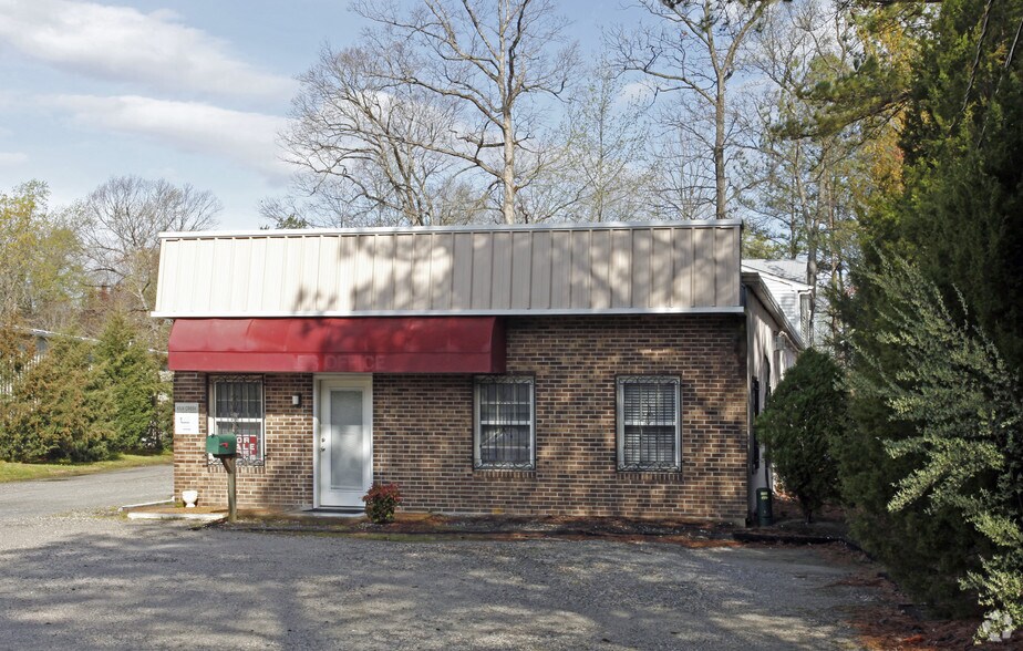 More Photos Of 104 Industry Dr, Yorktown Flex For Lease