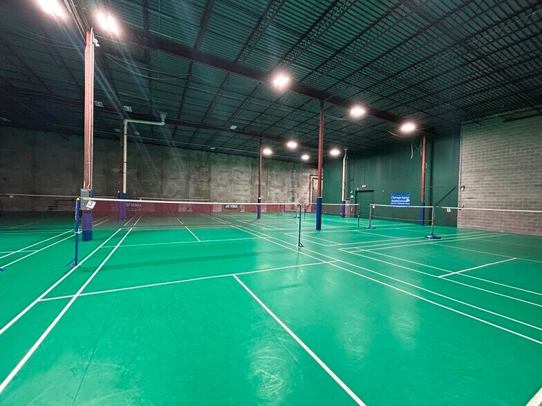 More Photos Of 8150 Lehigh Ave, Morton Grove Warehouse For Sale