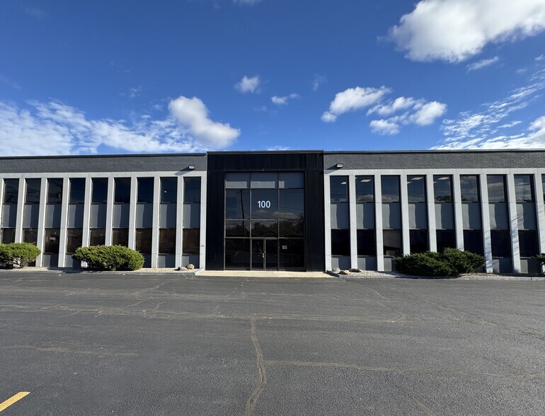 Primary Photo Of 100 Stonehurst Ct, Northvale Warehouse For Lease