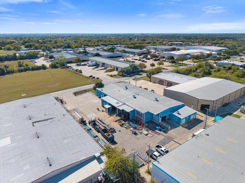 More Photos Of 1119 S Commercial Blvd, Arlington Warehouse For Sale