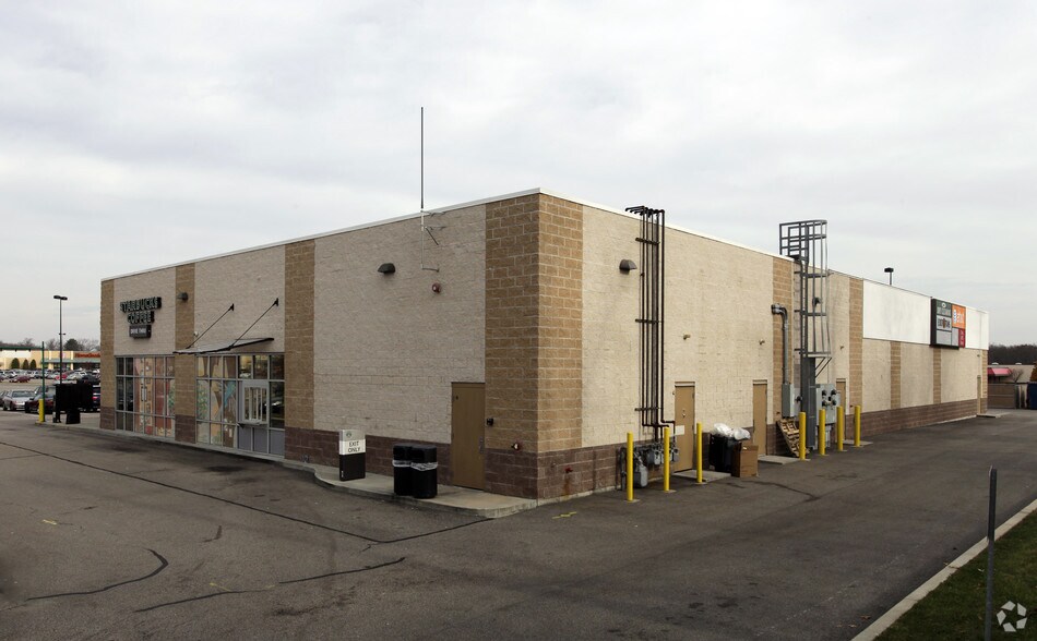 More Photos Of 622 George Washington Hwy, Lincoln Unknown For Lease