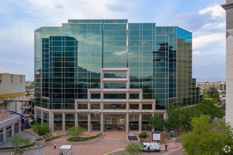 More Photos Of 2415 E Camelback Rd, Phoenix Office For Lease