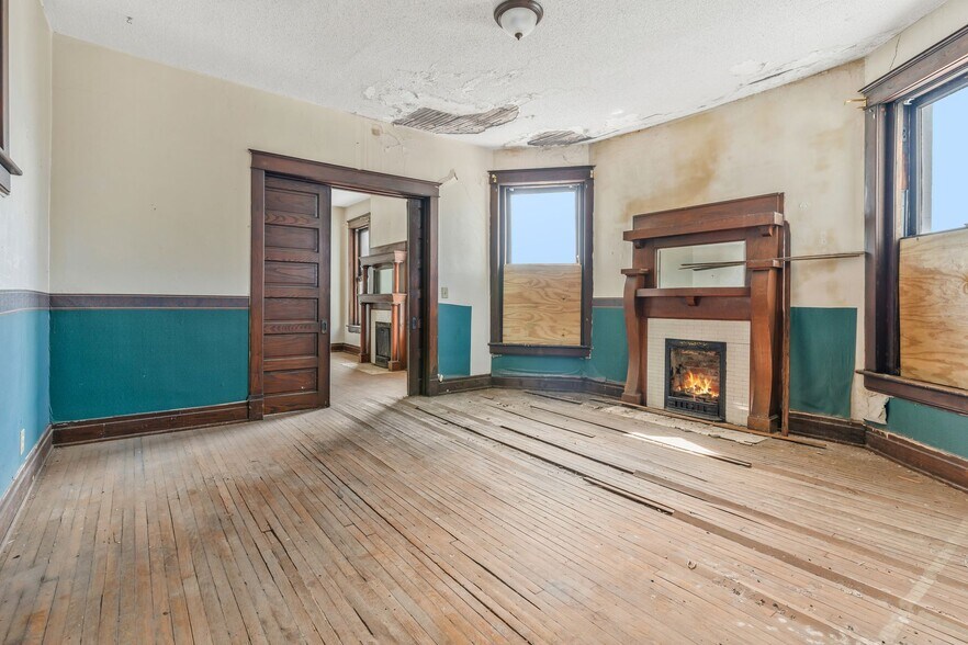 More Photos Of 904 Gallatin Ave, Nashville General Retail For Sale
