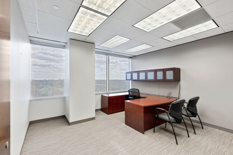 More Photos Of 840 Gessner Rd, Houston Office For Lease