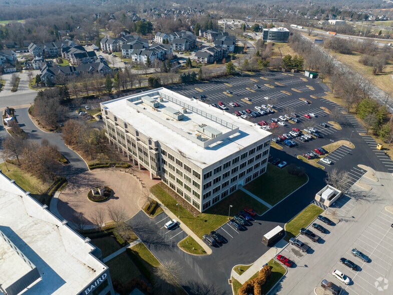 More Photos Of 4801 Olympia Park Plz, Louisville Office For Sale