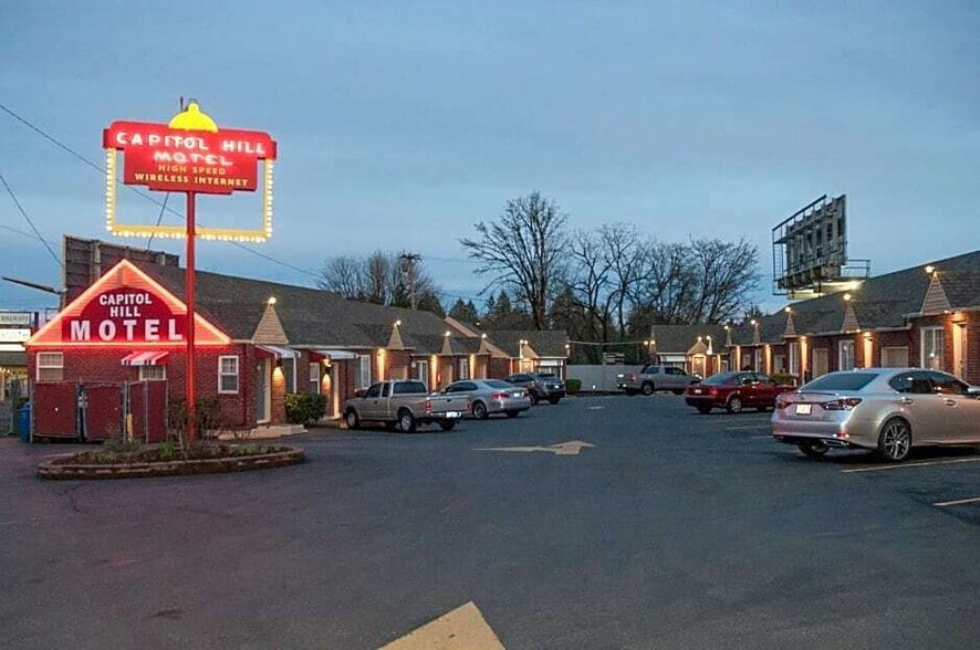 More Photos Of 9110 SW Barbur Blvd, Portland Hotel For Sale