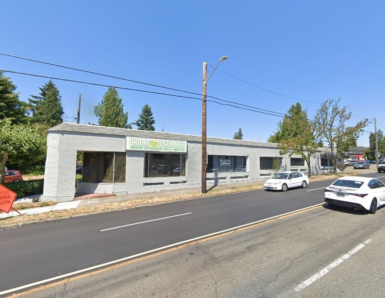 More Photos Of 8001-8007 Lake City Way NE, Seattle Freestanding For Sale