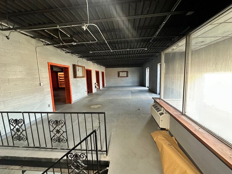 More Photos Of 2493 Broad Ave, Memphis Warehouse For Sale