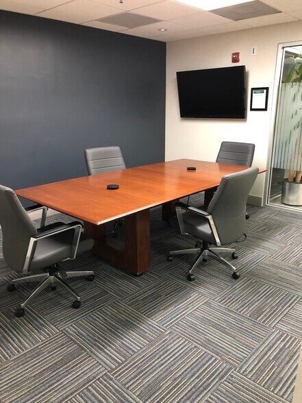 More Photos Of 300 S Pine Island Rd, Plantation Coworking Space