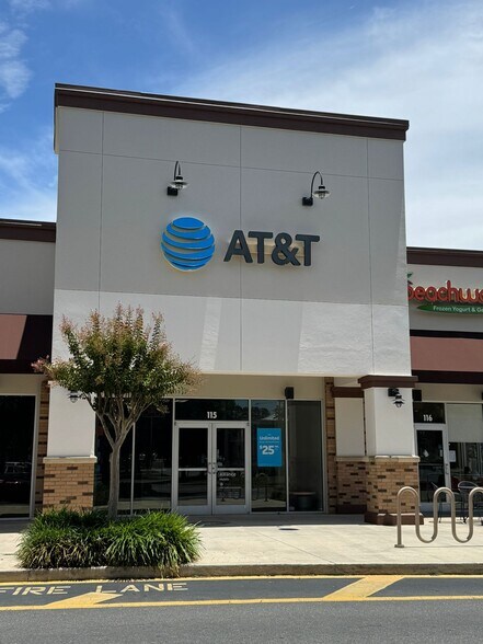 More Photos Of 3035 SE Maricamp Rd, Ocala Unknown For Lease