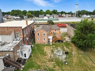 More Photos Of 605 Reed St, Beecher Office For Sale