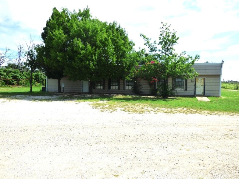 Primary Photo Of 102 Highway 6, Carbon Restaurant For Sale