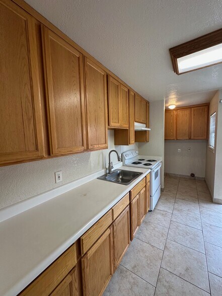 More Photos Of 283 Cherry Way, Hayward Apartments For Sale