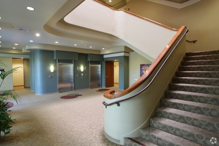 More Photos Of 35 Iron Point Cir, Folsom Office For Lease