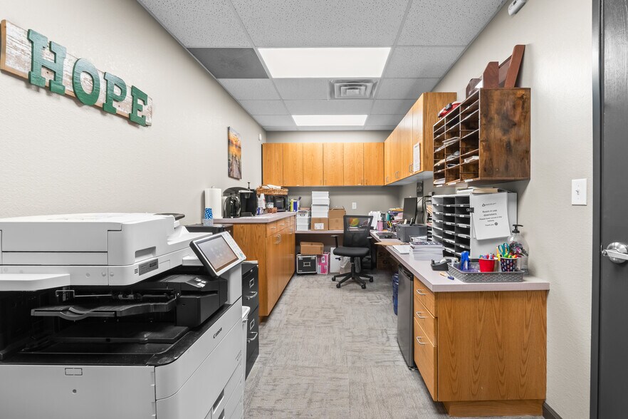 More Photos Of 4650 20th St, Greeley Office For Sale