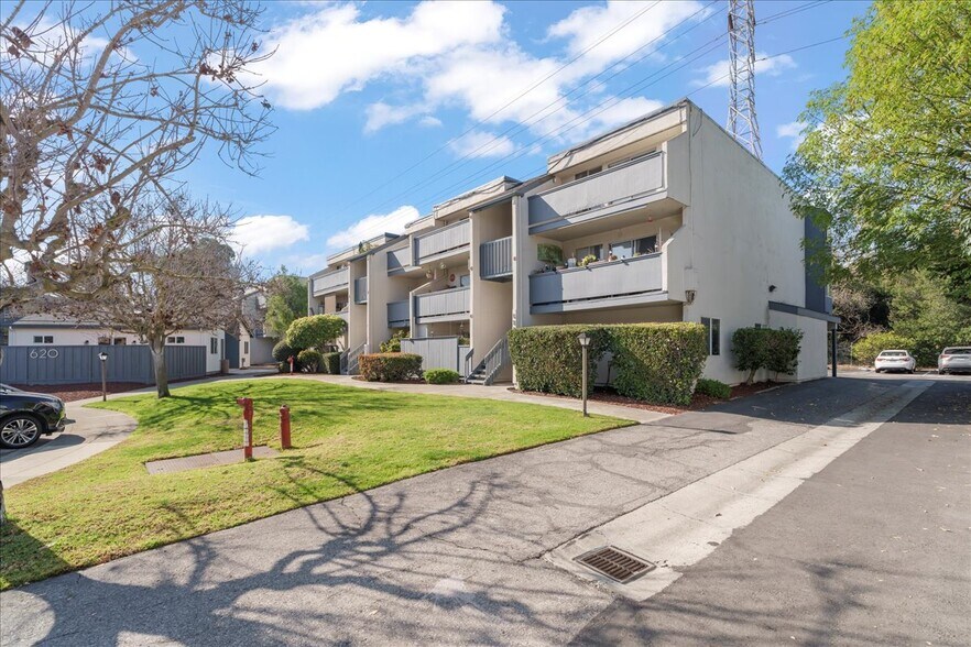 Primary Photo Of 620 Alamo Ct, Mountain View Apartments For Sale