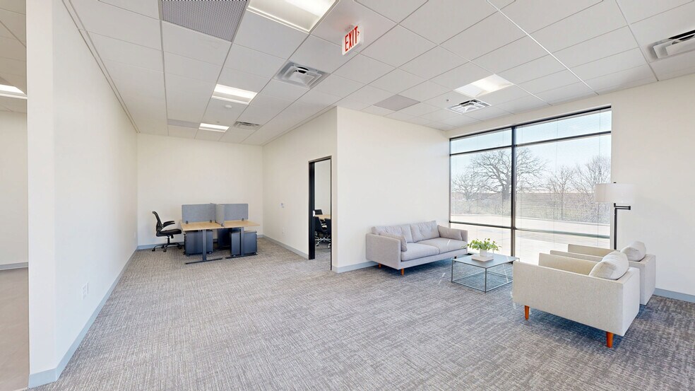 More Photos Of 3411 Mingo Rd, Denton Unknown For Lease