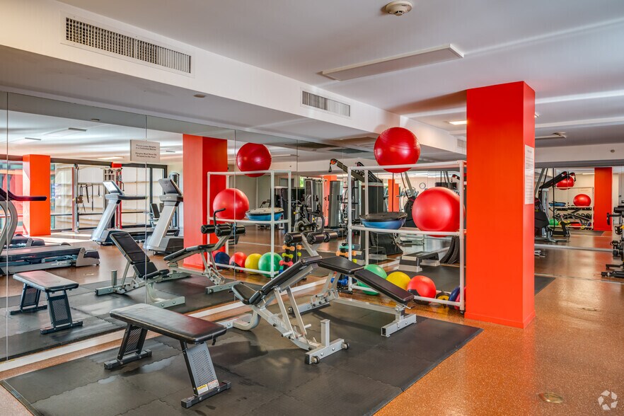 More Photos Of 4808 N 24th St, Phoenix Apartments For Sale