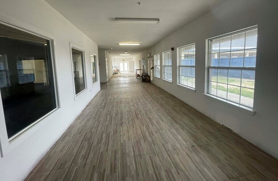 More Photos Of 237 W 21st St, Fort Stockton Schools For Lease