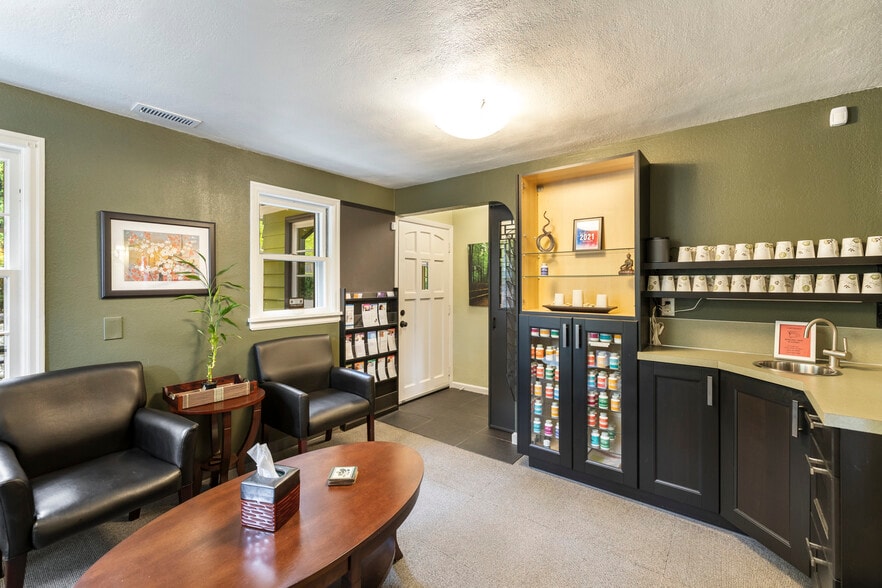 More Photos Of 7303 SW Beaverton Hillsdale Hwy, Portland Medical For Sale