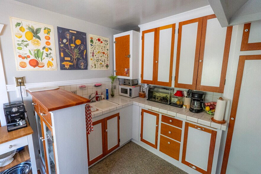 More Photos Of , Tacoma Multifamily For Sale