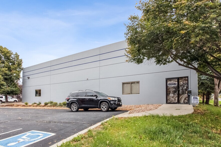 More Photos Of 405 S Pierce Ave, Louisville Warehouse For Lease