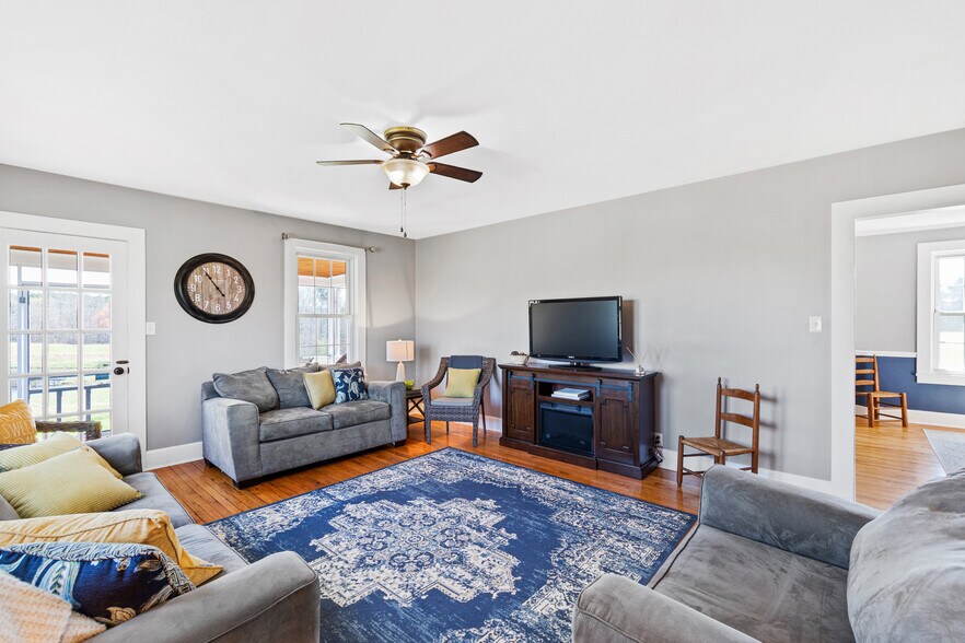 More Photos Of 3200 Bliss Trail, Stem Lodge Meeting Hall For Sale