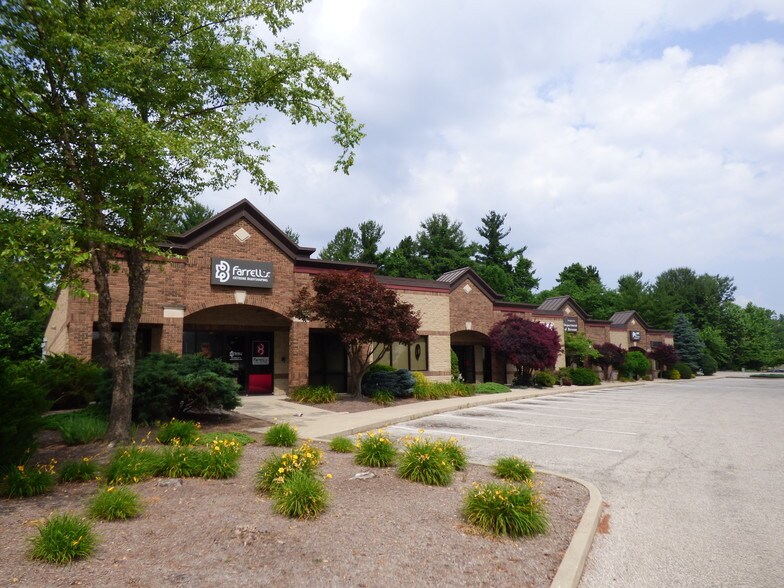 Primary Photo Of 430 S Landmark Ave, Bloomington Office For Lease