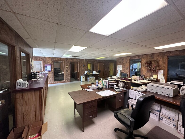 More Photos Of 388 Highway 62 E, Salem Warehouse For Sale