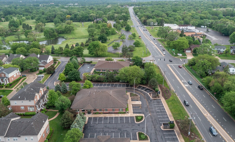 More Photos Of 5950 Lincoln Ave, Lisle Medical For Lease