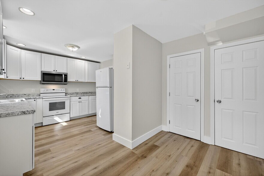 More Photos Of 18 Perry Ave, Nashua Apartments For Sale