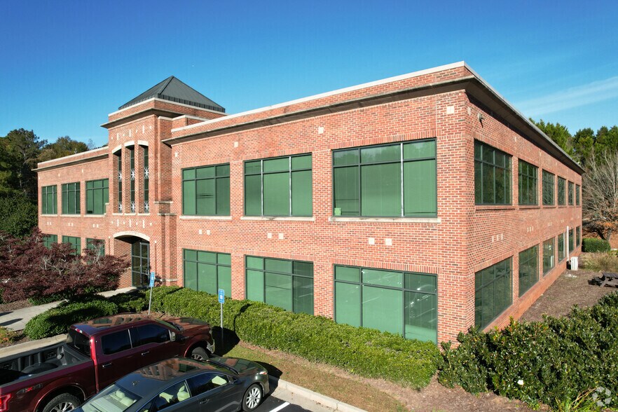 More Photos Of 3030 Royal Blvd S, Alpharetta Unknown For Lease