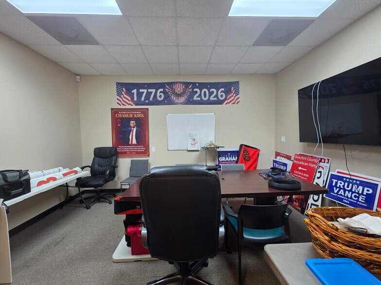 More Photos Of 149 Riverwalk Blvd, Ridgeland Storefront Retail Office For Sale