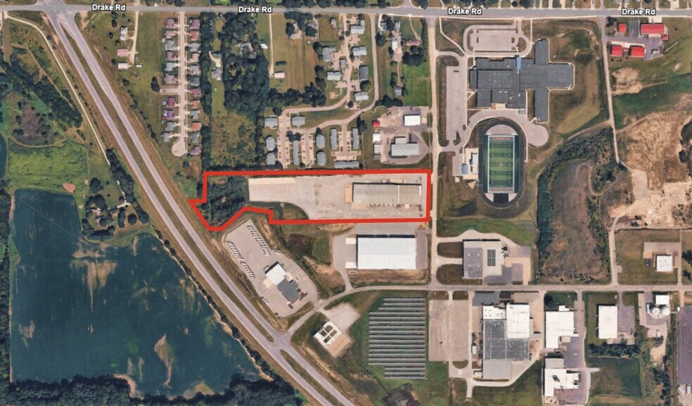 More Photos Of 800 Weston Ave, Kendallville Manufacturing For Lease