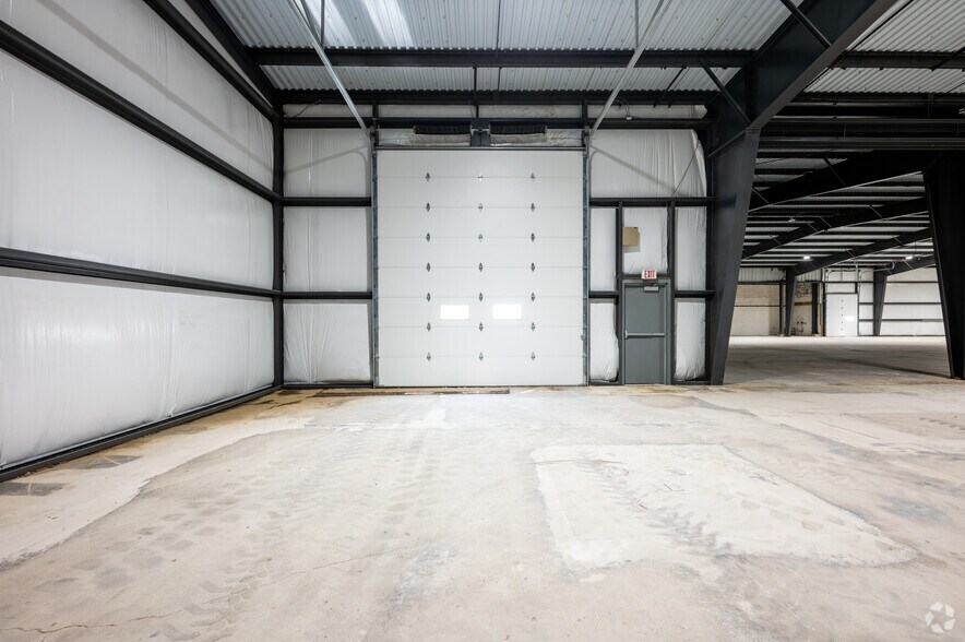 More Photos Of 800 Industrial Dr, Franklin Warehouse For Sale